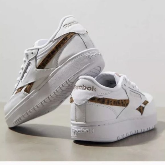 Reebok Club C Double Geo Womens Sneaker - Picture 3 of 3
